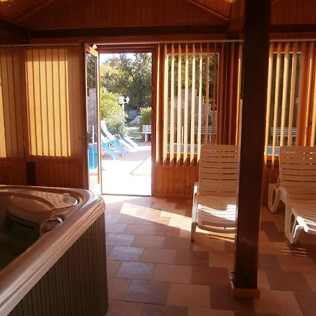 Couette-café Vandor Vigado 3*